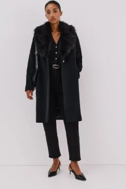 Cortefiel Abrigo con detalle efecto pelo Negro Best