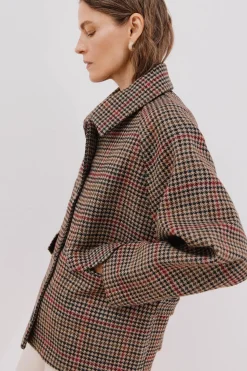 Cortefiel Abrigo corto tejido cuadros Marr&oacute;n Hot