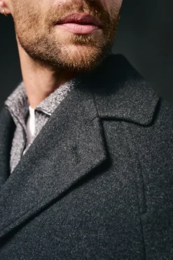 OOTO Abrigo cruzado de lana Gris oscuro Clearance