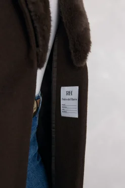 Pedro del Hierro Abrigo cuello efecto pelo Marr&oacute;n Sale