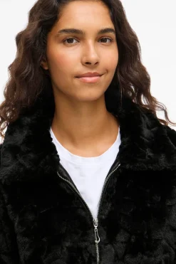 Vila Abrigo efecto pelo con cremallera Negro