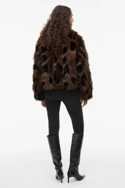 Vila Abrigo efecto pelo con solapas Marr&oacute;n oscuro Online