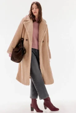 TFP by Tamara Falcó Abrigo efecto teddy Crudo Hot