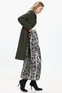 Vero Moda Abrigo largo de paño y espiga Marr&oacute;n New