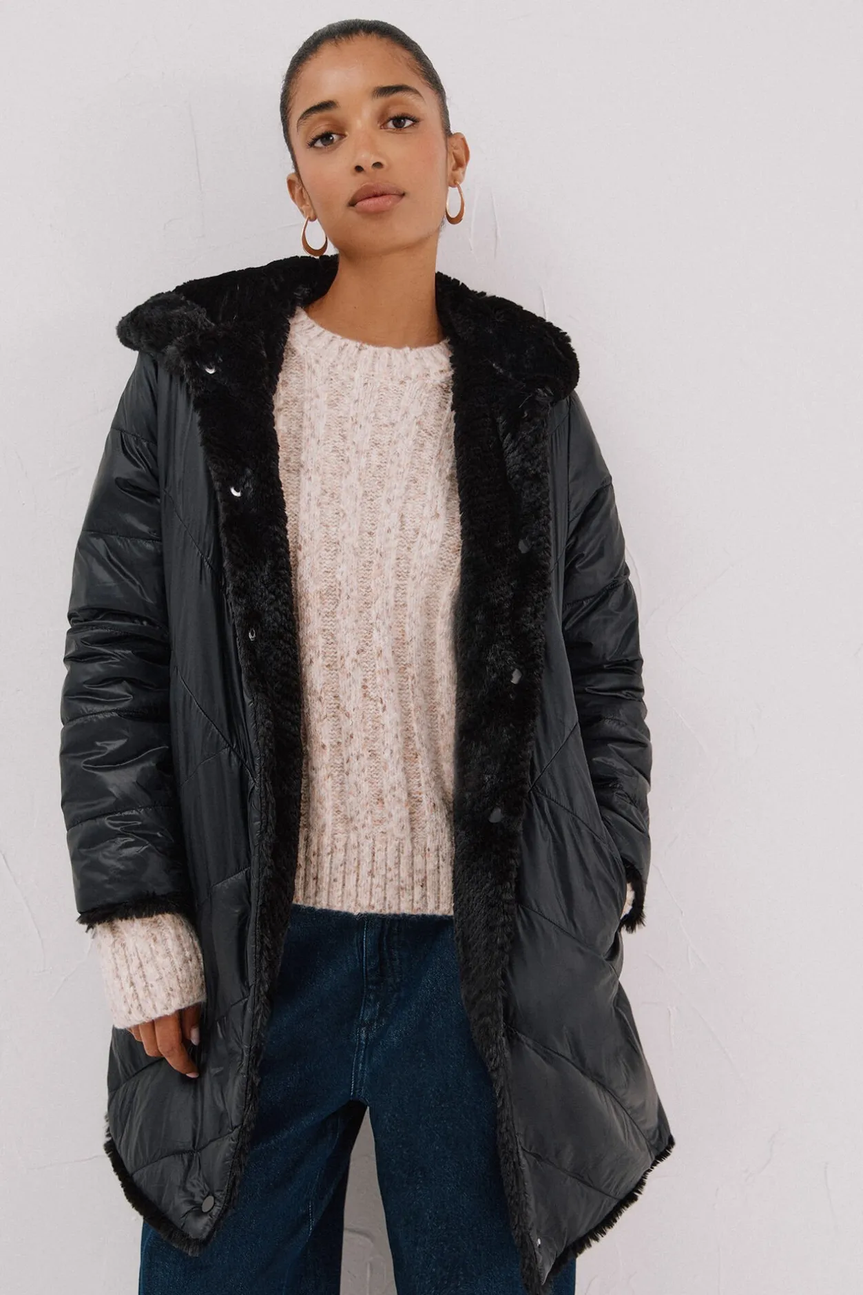 Cortefiel Abrigo largo reversible efecto pelo Negro Hot