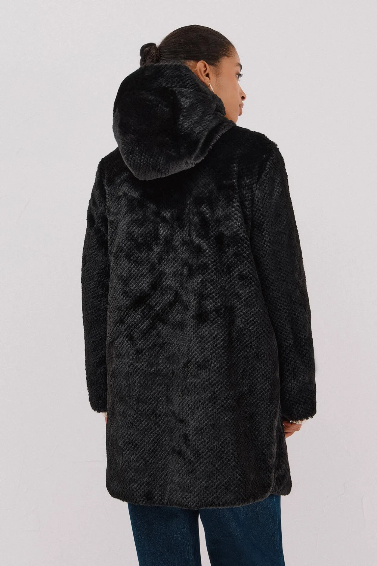 Cortefiel Abrigo largo reversible efecto pelo Negro Hot