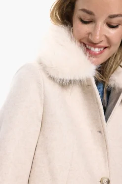 Vero Moda Abrigo midi de paño cuello de pelo Beige Hot