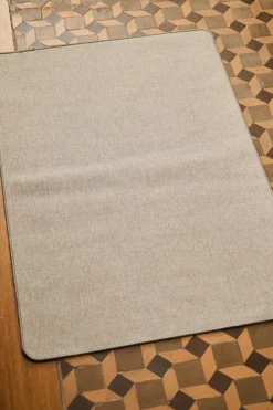 Calma House Alfombra antideslizante Dubai gris