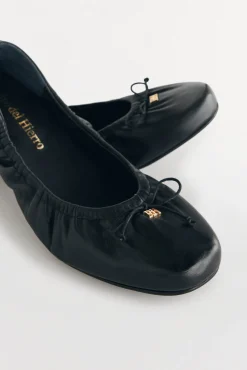 Pedro del Hierro Bailarina fruncida con lazo Negro