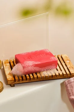 The Body Shop Barra Sólida Facial y Corporal de Fresa Multicolor Clearance