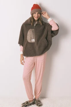 Women'secret Bata corta poncho borreguito marrón Snoopy marr&oacute;n Best