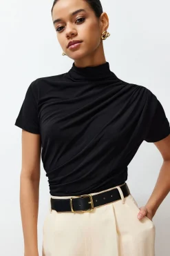 Trendyol Blusa ajustada negro Clearance
