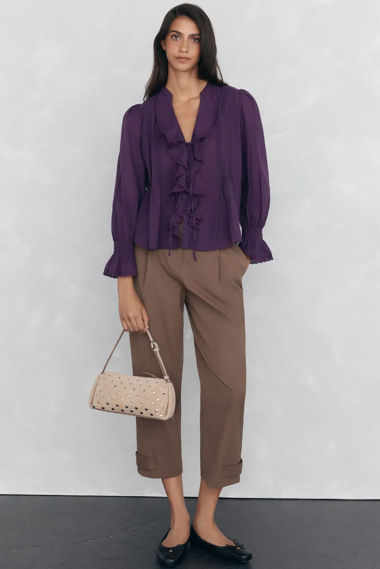 Pedro del Hierro Blusa romántica volante Morado Sale