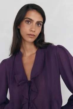 Pedro del Hierro Blusa romántica volante Morado Sale