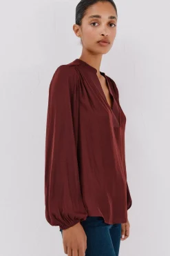 Cortefiel Blusa satinada fluida Vino Hot