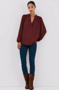 Cortefiel Blusa satinada fluida Vino Hot