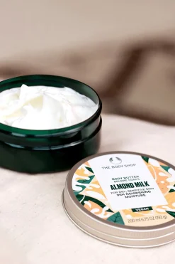 The Body Shop Body Butter de Leche de Almendra 200ml Multicolor