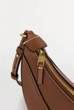 Pedro del Hierro Bolso bandolera ovalado de piel Marr&oacute;n Clearance