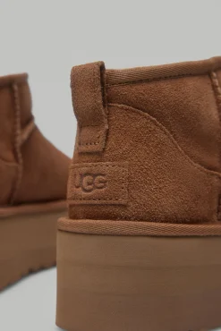 Ugg Bota Classic Ultra Plataforma Marr&oacute;n