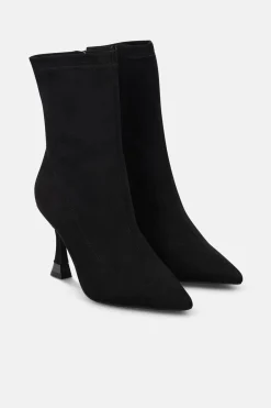 Alma en Pena Botín ajustado tacón aguja Negro Sale