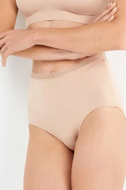 Gisela Braga alta básica con galón de encaje nude