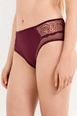 Gisela Braga ancha detalles transparencias burdeos Online