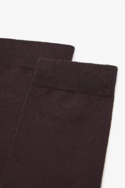 Cortefiel Calcetín liso Marr&oacute;n oscuro