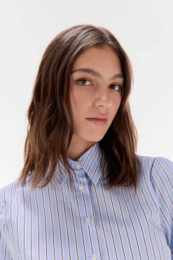 TFP by Tamara Falcó Camisa rayas lazo Azul Hot