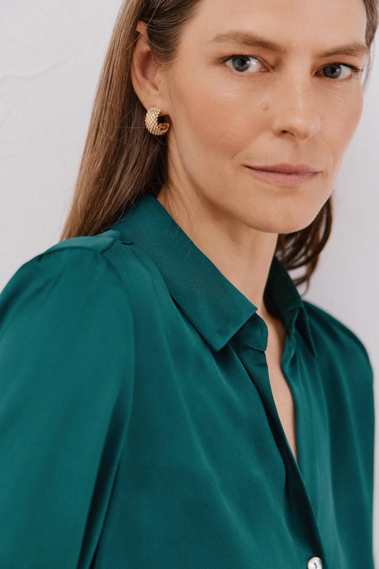 Cortefiel Camisa satinada Verde oscuro Best