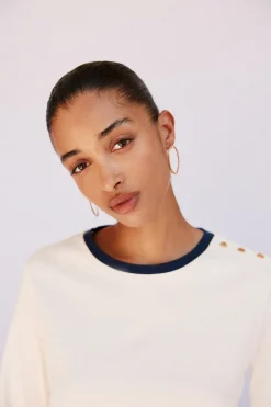 Cortefiel Camiseta básica botones dorados Marfil Online