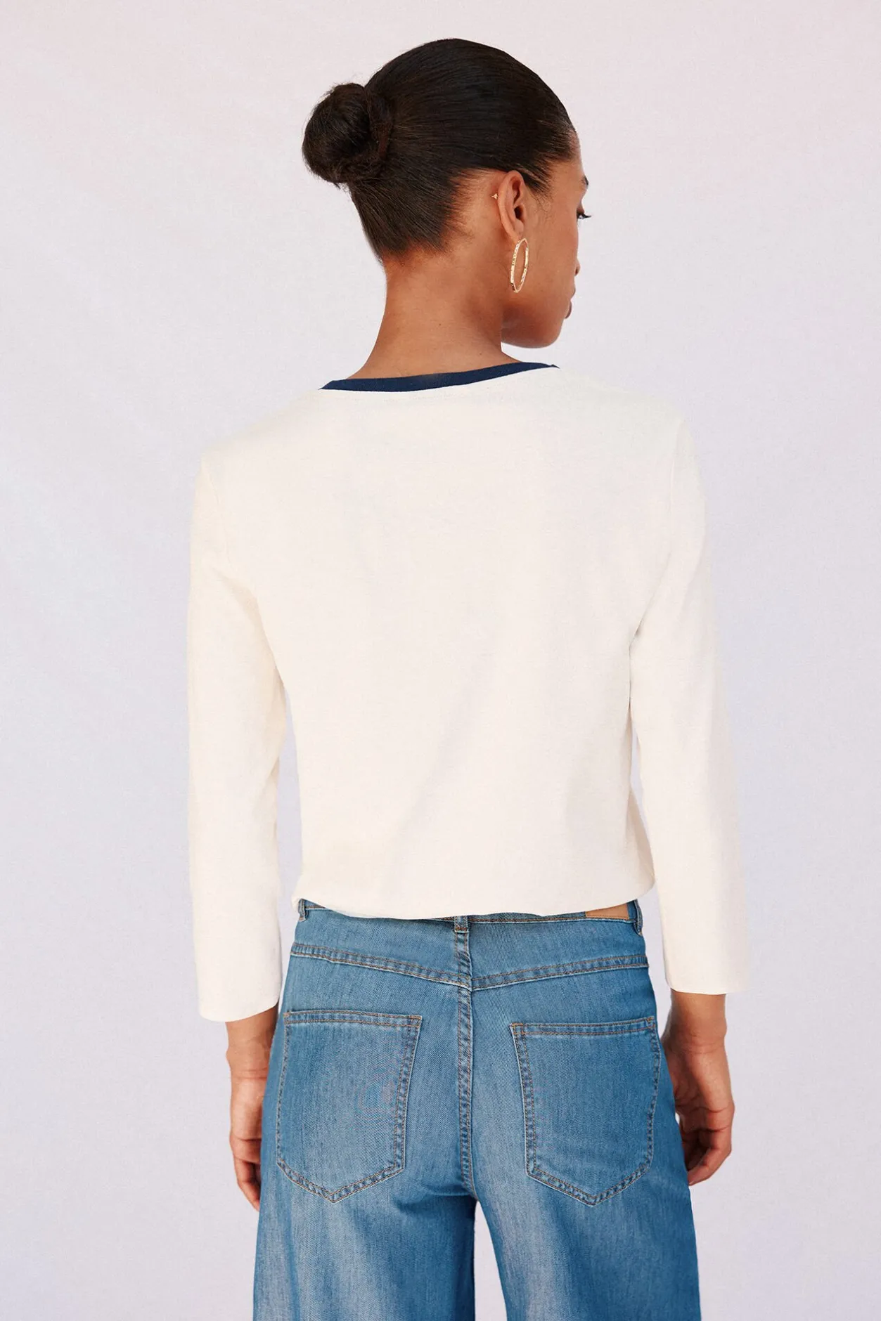 Cortefiel Camiseta básica botones dorados Marfil Online