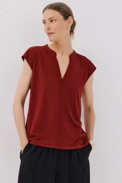 Cortefiel Camiseta básica sin magnas cuello mao Vino Best