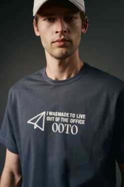 OOTO Camiseta gráfica lavada Azul marino New