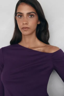 Pedro del Hierro Camiseta off shoulder Morado Sale