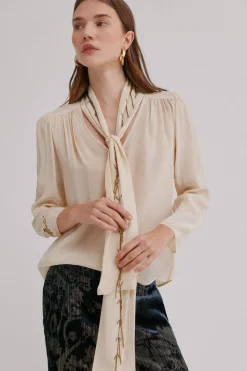 Hoss Intropia Carrie. Blusa con lazada Marfil Clearance