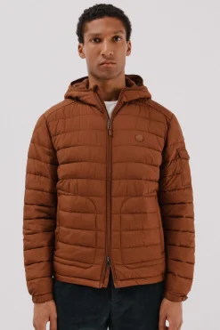 Cortefiel Cazadora acolchada ultralight con capucha Marr&oacute;n New