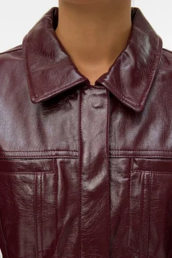 Vero Moda Cazadora ajustada efecto piel Vino Outlet