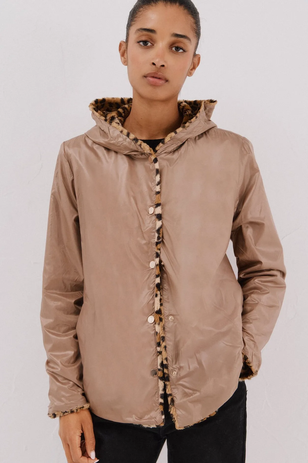 Cortefiel Cazadora corta reversible efecto pelo Beige Online