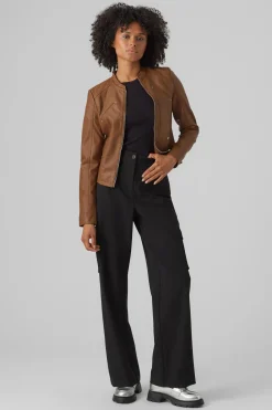 Vero Moda Cazadora efecto piel cuello Perkins Marr&oacute;n New