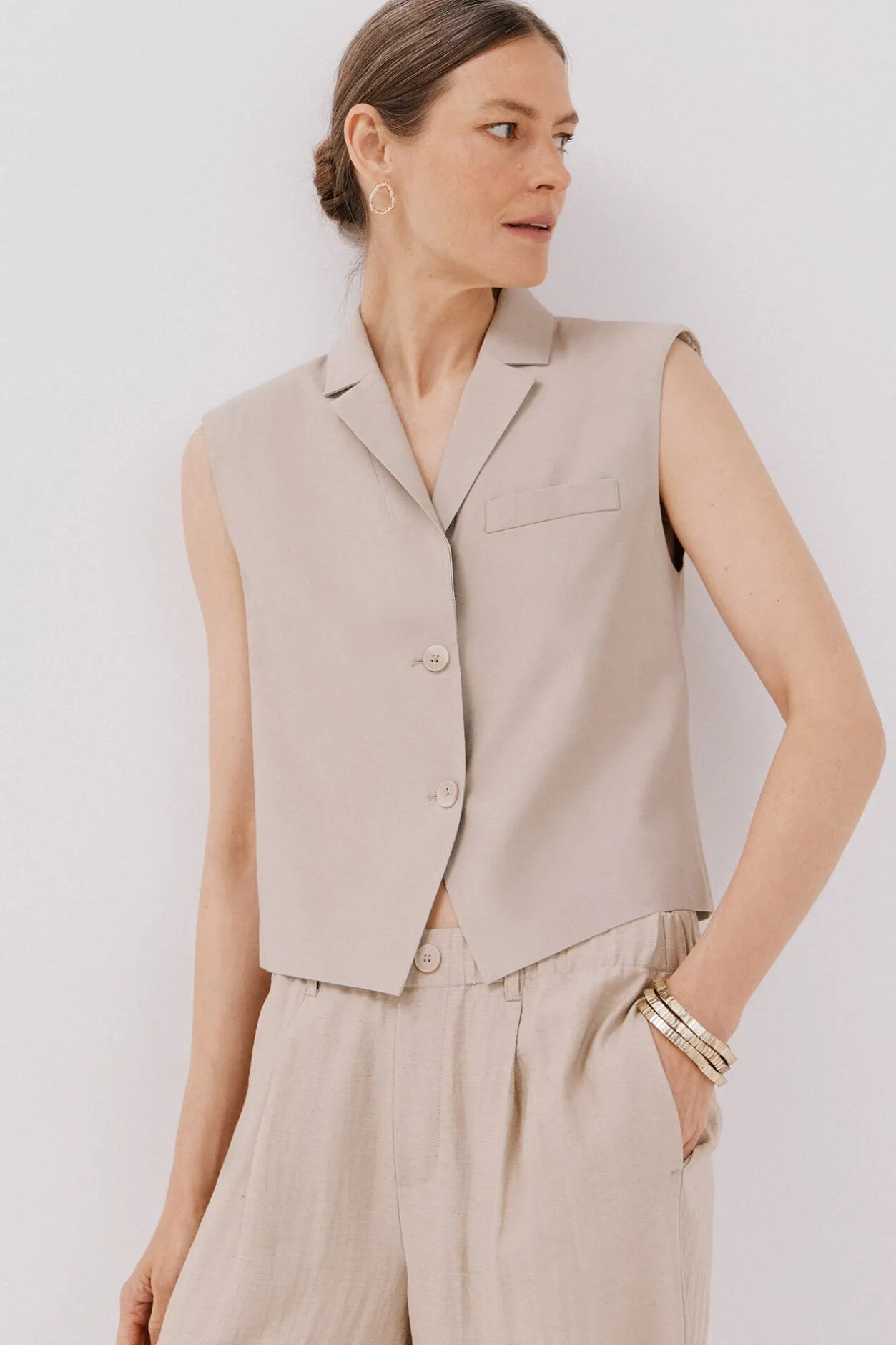 Cortefiel Chaleco de cuello solapa Arena