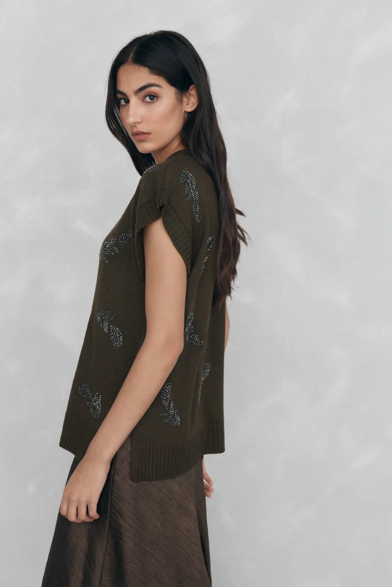 Pedro del Hierro Chaleco de punto pico con pedrería bordada Verde Discount