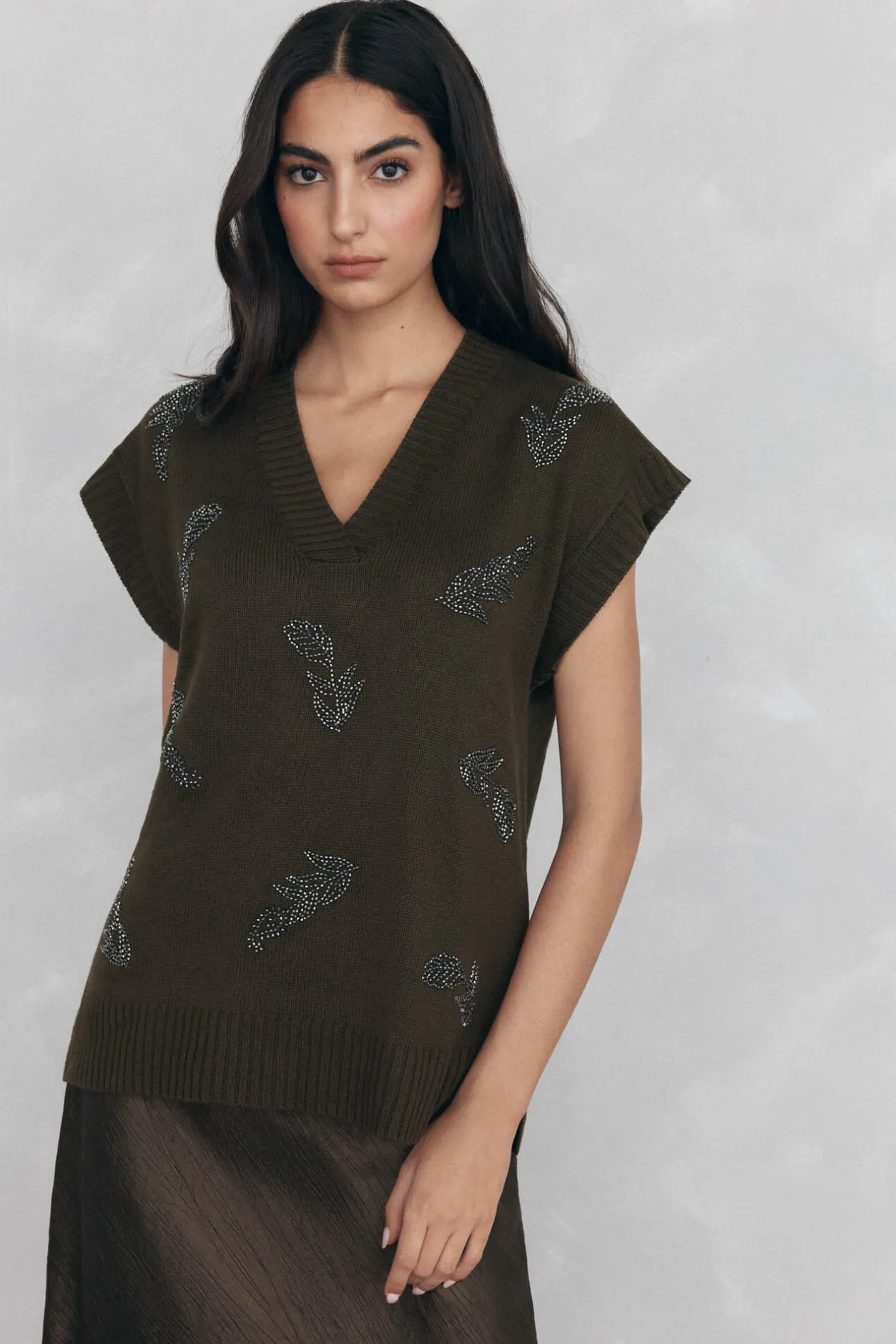 Pedro del Hierro Chaleco de punto pico con pedrería bordada Verde Discount