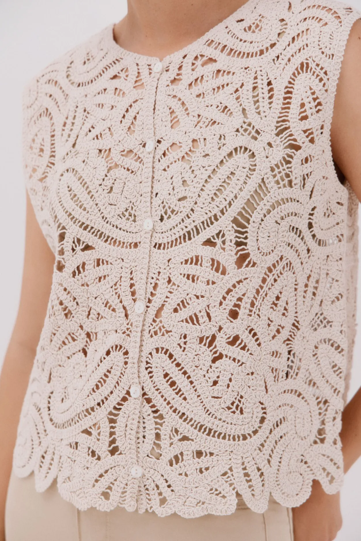 Cortefiel Chaleco tipo crochet Marfil Clearance