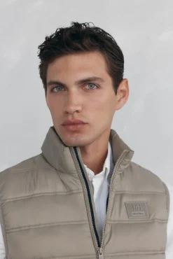 Pedro del Hierro Chaleco ultraligero Beige Outlet