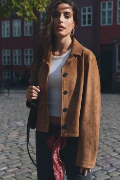 Springfield Chaqueta antelina corta botones nude New