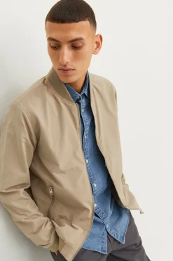 Jack & Jones Chaqueta bomber ligera beige Outlet
