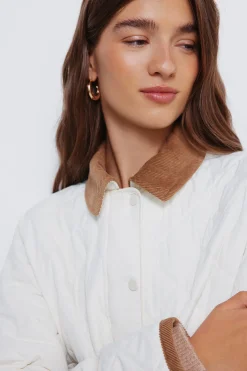 Springfield Chaqueta corta acolchada cuello pana blanco