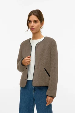 Vero Moda Chaqueta corta borrego Marr&oacute;n Hot