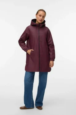 Vero Moda Chubasquero con capucha Granate Discount