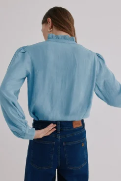 Hoss Intropia Cintia. Blusa con volante en la tapeta Azul New